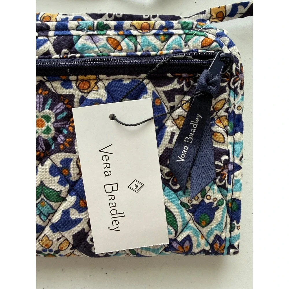 NWT Vera Bradley Curling &‎ Flat Iron Cover in Lisbon Medallion Cool